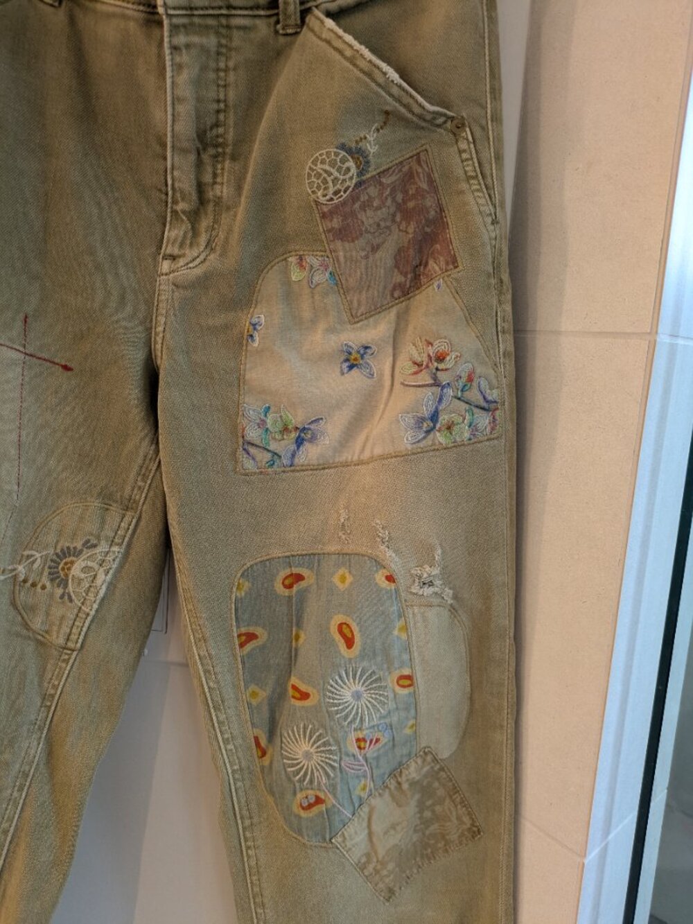 Pilcro The Wanderer Barrel Pants from Anthropologie Sage Green Size 28 - Picture 2 of 5